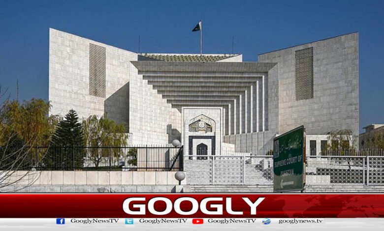 آرٹیکل 63 اے نظرثانی کیس : بینچ کی تشکیل پر اعتراض مسترد، علی ظفر کی عمران خان سے ملاقات کرانے کا حکم 1 آرٹیکل 63 اے نظرثانی کیس : باہر 500 وکلا کھڑےہیں،دیکھتے ہیں کیسےہمارے خلاف فیصلہ آتا ہے، وکیل پی ٹی آئی