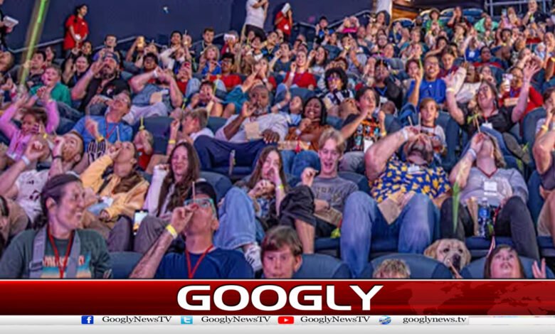 سب سے زیادہ کاغذ کے راکٹ اڑانے کا ریکارڈ قائم 1 سب سے زیادہ کاغذ کے راکٹ اڑانے کا ریکارڈ قائم