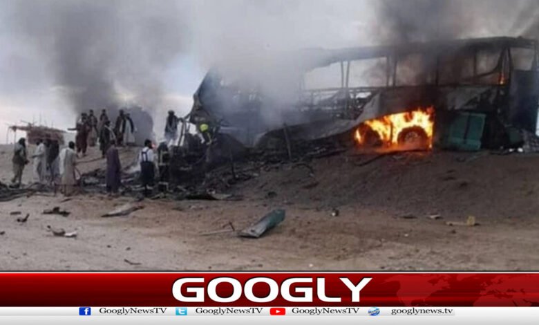 افغانستان،مسافر بسوں کی آئل ٹینکر سےٹکر،52 جاں بحق