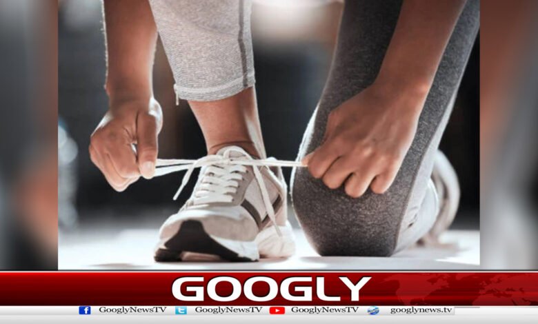 سپورٹس شوز پہننے پرنوکری سے برطرف لڑکی کروڑ پتی بن گئی