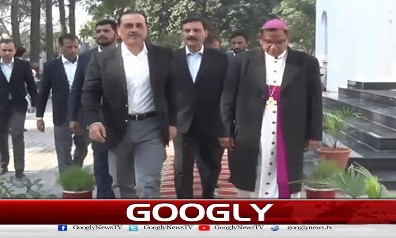 Army Chief attends Christmas celebrations, extends festive greetings to Christian community