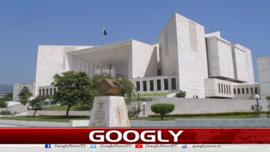 Additional Registrar Supreme Court challenged the notice of contempt of court