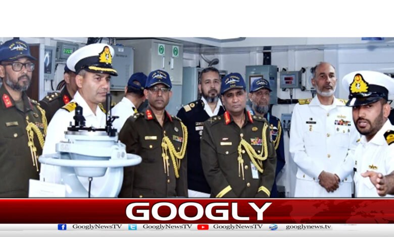 بنگلہ دیشی فوجی وفد کی بحریہ کے کمانڈرز سےملاقات،تعاون پر تبادلہ خیال 1 بنگلہ دیشی فوجی وفد کی بحریہ کے کمانڈرز سےملاقات،تعاون پر تبادلہ خیال