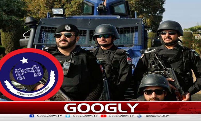 خیبرپختونخوا : پولیس سمیت سرکاری اہلکاروں کی سیاسی اجتماعات میں شرکت پر پابندی عائد 1 Khyber Pakhtunkhwa: Government officials, including the police, have been banned from participating in political gatherings