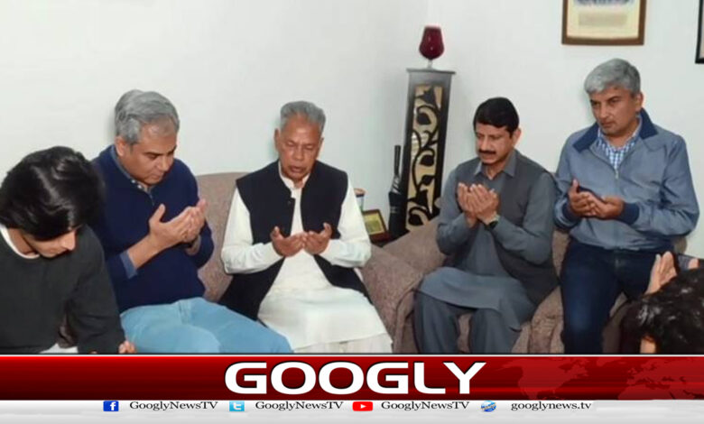 Mohsin Naqvi arrived at the residence of martyred Lt. Hasan Ashraf, met with his family