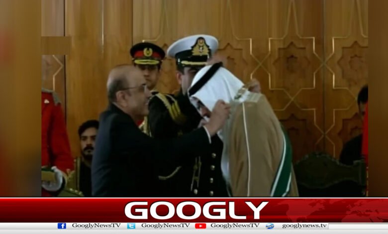 The President of the country awarded the flag of Pakistan to beloved Abu Dhabi