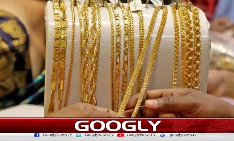 عالمی مارکیٹ کے اثرات،پاکستان میں بھی سونا مہنگا ہوگیا 1 Effects of global market, gold became expensive in Pakistan too