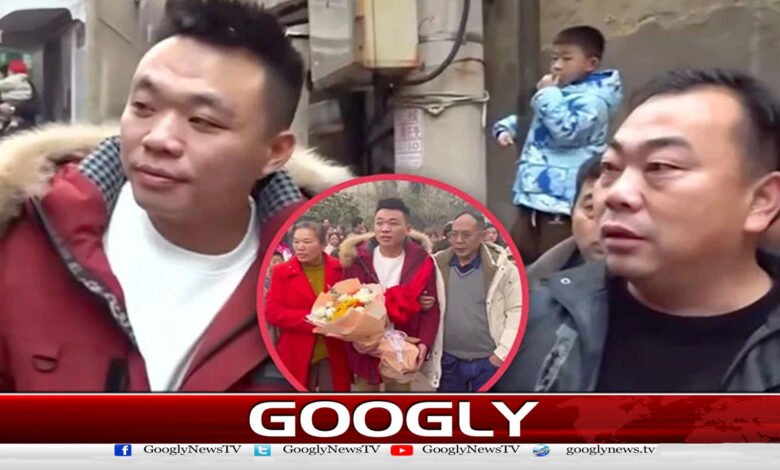 Taxi driver reunites with twin brother and parents after 30 years