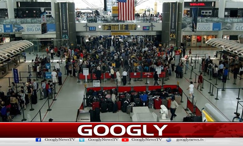 Pakistani and Afghan citizens likely to be banned from entering the US