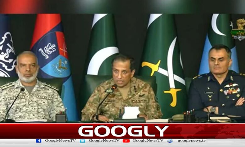 افواج پاکستان کے ترجمانوں کے سوشل میڈیا پرچرچے، بھارت کو جواب ٹاپ ٹرینڈ بن گیا 1 Pakistan Army Spokesperson's unique style goes viral on social media, response to India becomes top trend