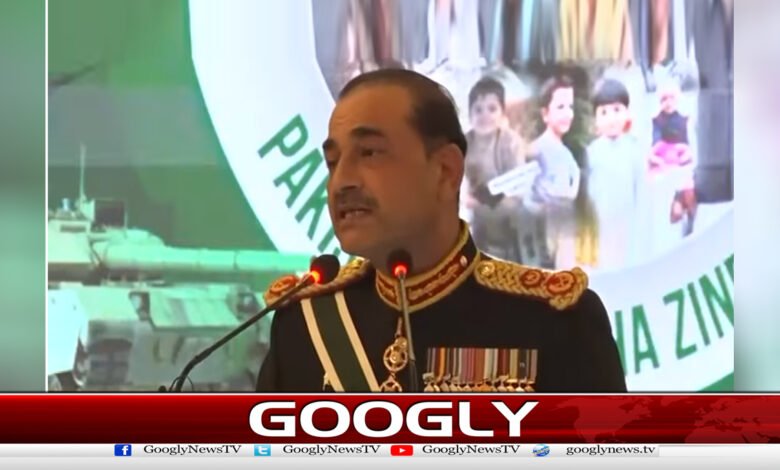 فیلڈ مارشل نےنوجوانوں اور میڈیا کو ’فولادی دیوار‘ قرار دیدیا 1 Field Marshal calls youth and media a 'steel wall'