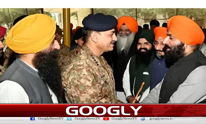 Field Marshal visits Kartarpur, assures early restoration of Sikh community's places of worship