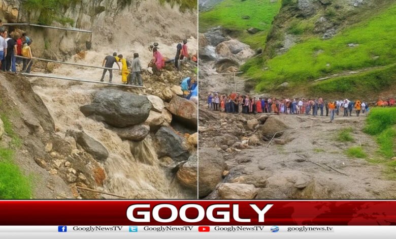 سوات میں سیلاب سے تباہی، مزید 8 لاشیں برآمد، اموات 20 ہوگئیں 1 At least 25 killed in cloudburst in occupied Kashmir