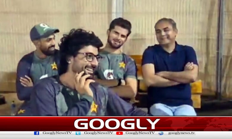 محسن نقوی کی دبئی اکیڈمی آمد،قومی کرکٹرسےملاقات 1 Mohsin Naqvi arrives at Dubai Academy, meets national cricketer