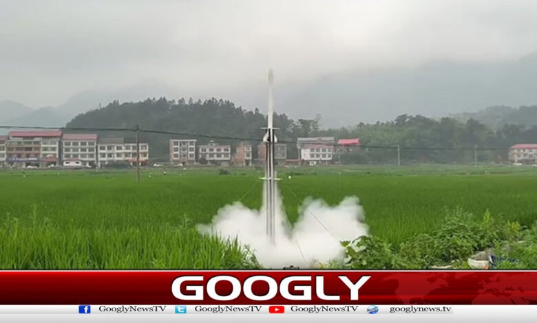 Young man succeeds in building rocket by learning from the internet