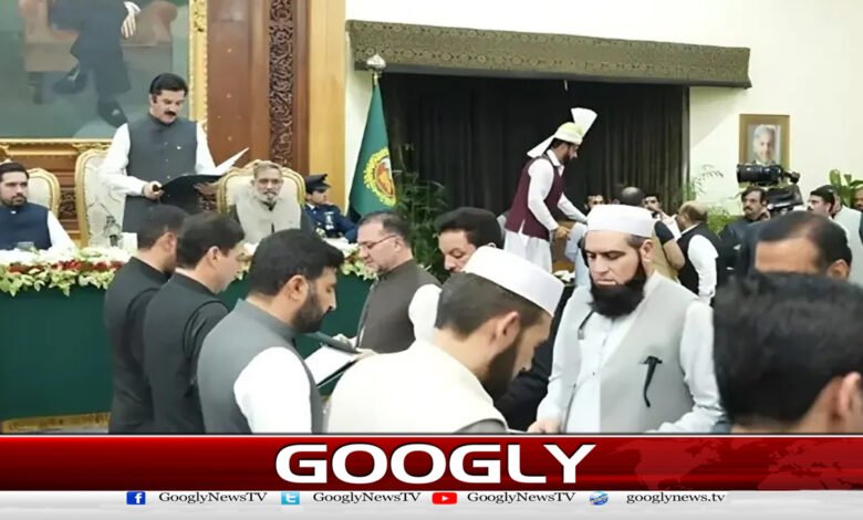 Khyber Pakhtunkhwa's new 10-member cabinet sworn in