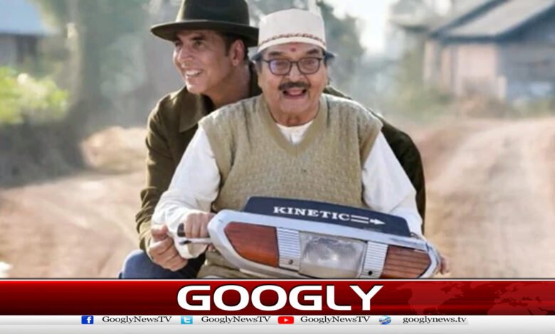 Deeply saddened by the death of Asrani ji, Akshay Kumar