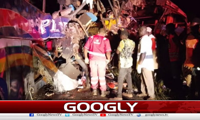 یوگینڈا،2بسوں میں تصادم،46افرادجاں بحق 1 Uganda: 46 killed in two bus collision