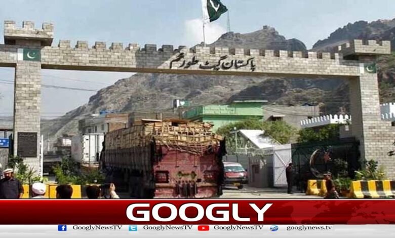 کشیدگی کے باعث بند ہونے والی طورخم سرحدی راہداری کو دوبارہ کھولنے کی تیاری 1 Torkham border crossing closed due to tension to reopen