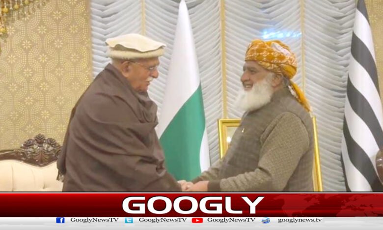 Maulana Fazlur Rehman likely to be made the head of the opposition alliance
