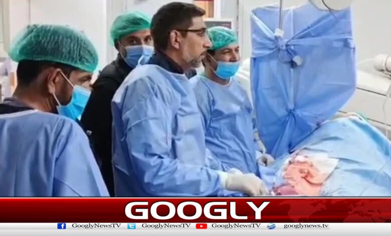 لیڈی ریڈنگ ہسپتال کے نیورو سرجری ڈیپارٹمنٹ کااعزاز 1 Honored by the Neurosurgery Department of Lady Reading Hospital