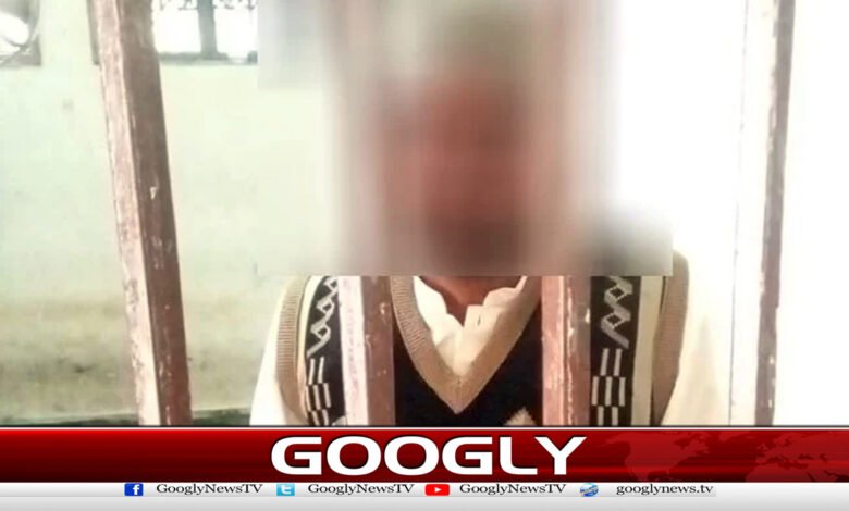 An outsider who took a picture of a ballot paper was caught in Faisalabad.