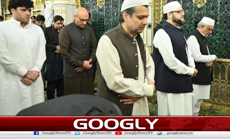 Foreign Minister Ishaq Dar attends the fast of the Prophet (peace be upon him), prays for national security