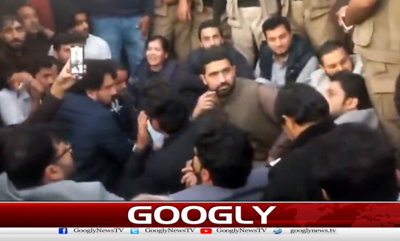 Sohail Afridi staged a sit-in after not meeting Imran Khan for the 8th time