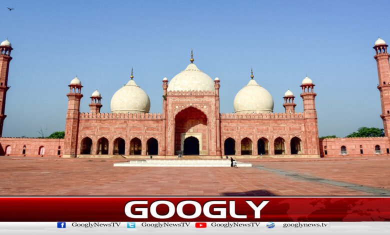 Approval of honorary cards for Imams of mosques in Punjab