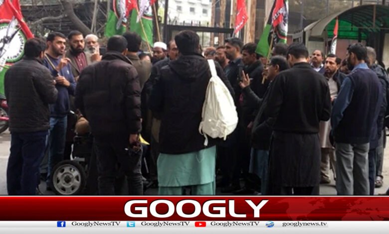 پی آئی اے کی نجکاری پرملازمین کی فضائی آپریشن معطل کرنےکی دھمکی 1 Employees threaten to suspend air operations over PIA privatization