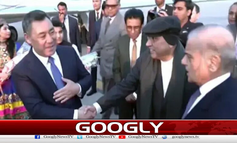 Kyrgyz President arrives in Islamabad, receives grand welcome