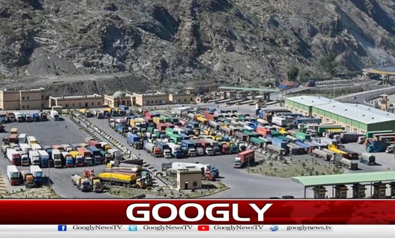 Afghan traders face severe hardships due to Pakistan's trade suspension