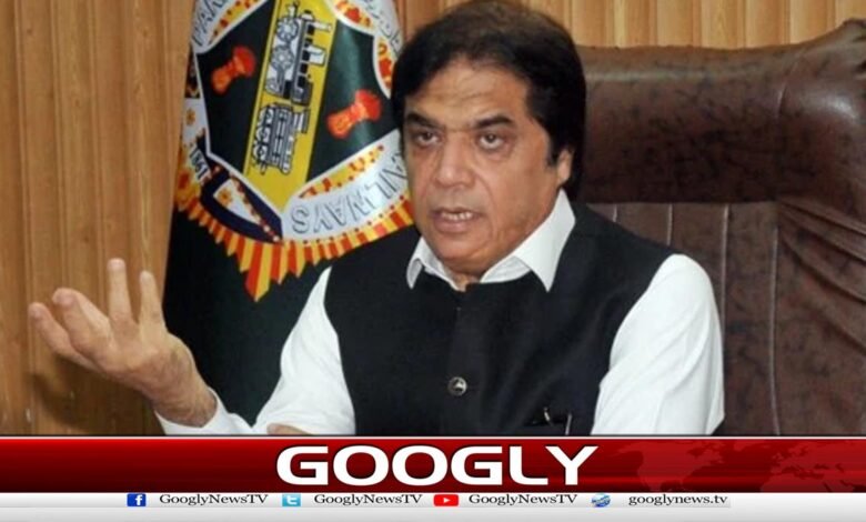 38لاکھ روپے واپس لوٹا دیے ، وزیر ریلوے کا پولیس کانسٹیل کیلیے بڑا انعام 1 Rs 3.8 million returned, Railway Minister offers big reward to police constable