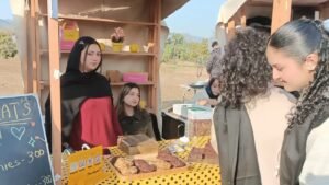 اسلام آباد میں طلبہ وطالبات،شہریوں کیلئےکمیونٹی مارکیٹ کااہتمام 8 07