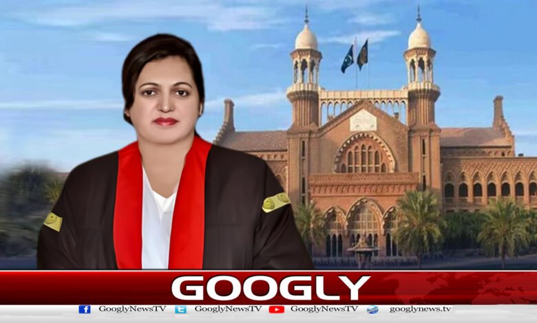 سپریم جوڈیشل کونسل میں چیف جسٹس لاہور ہائیکورٹ سمیت ایک اور جج کے خلاف شکایت دائر 1 A complaint has been filed in the Supreme Judicial Council against the Chief Justice of the Lahore High Court and another judge.