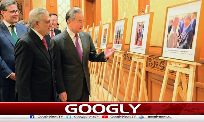 اسحاق ڈارسےچینی وزیر لیوہائیشنگ کی ملاقات،باہمی امورپرتبادلہ خیال 1 Chinese Minister Liu Haisheng meets Ishaq Dar, discusses bilateral issues