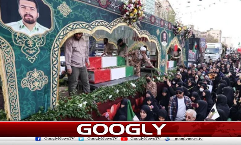 ایران:احتجاج کے دوران ہلاک اہلکاروں کی سرکاری اعزاز کیساتھ تدفین 1 Iran: Officials killed during protests buried with state honors