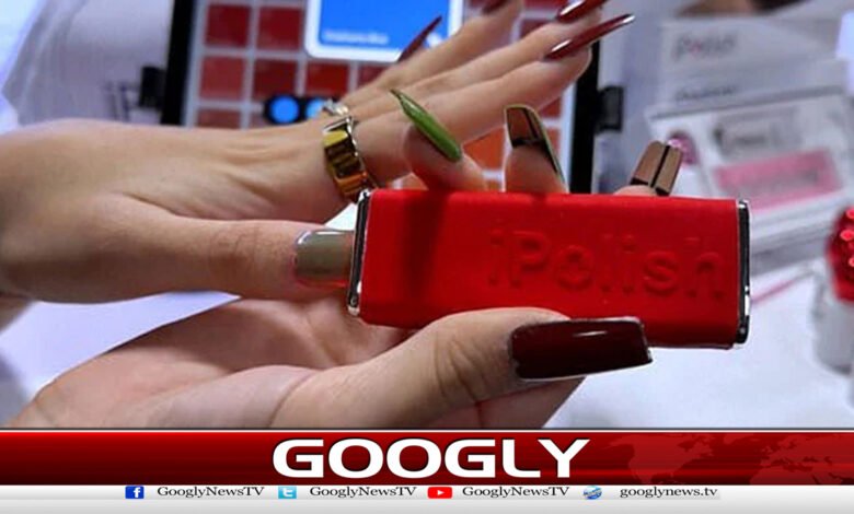 Introducing the AI ​​Nail Polish Kit