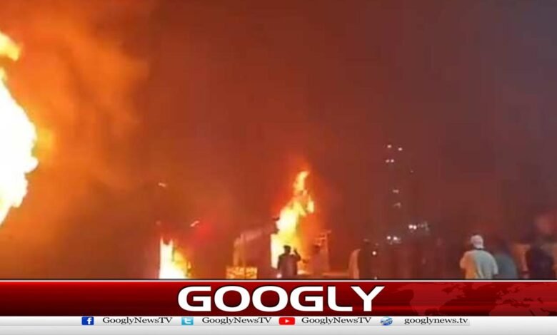 Fire kills 6 people, including a firefighter