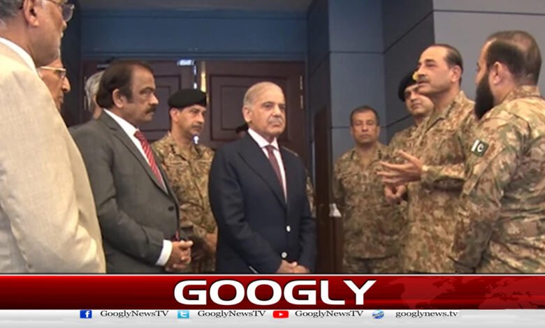 Prime Minister visits GHQ, briefed on Pak-Afghan tensions