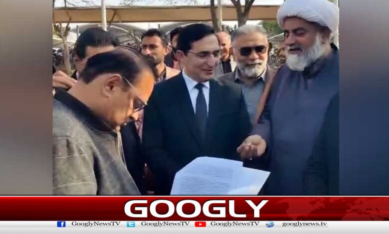 سپریم کورٹ نے پی ٹی آئی کی یاداشت متعلقہ حکام تک پہنچادی 1 Supreme Court sends PTI's memorandum to relevant authorities