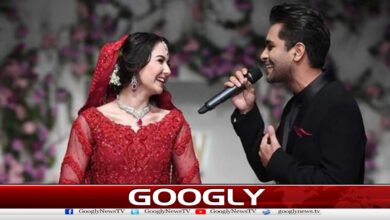 Hania Amir shocked everyone by announcing her marriage.
