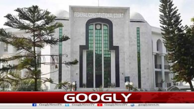 آنکھوں کی 6/6 بینائی پر وفاقی آئینی عدالت کے جج اور وکیل میں دلچسپ جملوں کا تبادلہ 5 Fun Exchange of Words Between Federal Constitutional Court Judge and Lawyer on 6/6 Vision