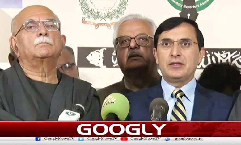 Opposition Leader Mahmood Achakzai Faces PTI Leadership