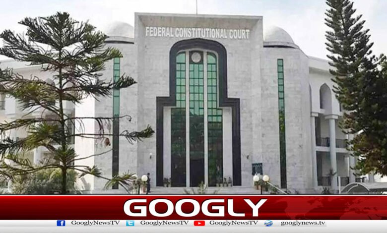 آنکھوں کی 6/6 بینائی پر وفاقی آئینی عدالت کے جج اور وکیل میں دلچسپ جملوں کا تبادلہ 1 Fun Exchange of Words Between Federal Constitutional Court Judge and Lawyer on 6/6 Vision