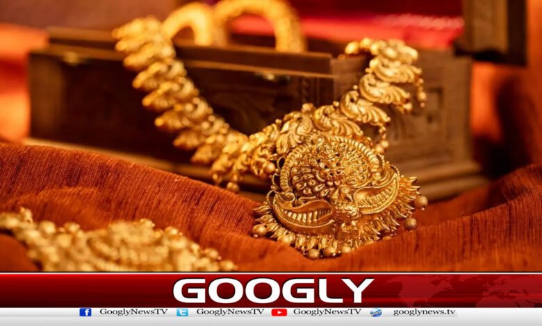 Gold Prices Jump by Thousands of Rupees