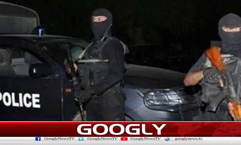 Terrorists attack police in DI Khan, 4 personnel including SHO martyred