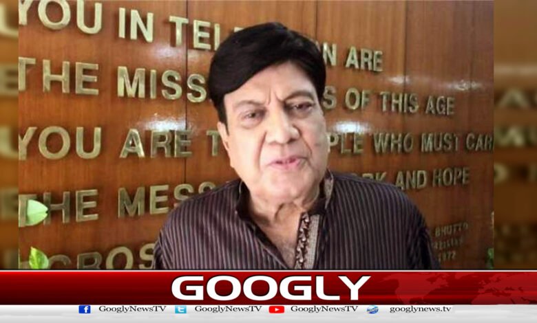 Actor and teacher, 'Molaadad' of drama serial Waris: Shujaat Hashmi