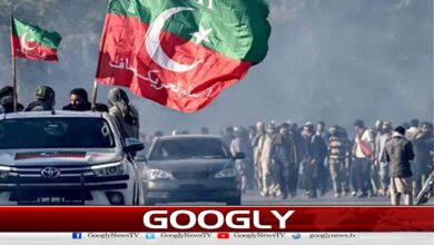 Disagreement over whether to come to the streets or not, splits in PTI