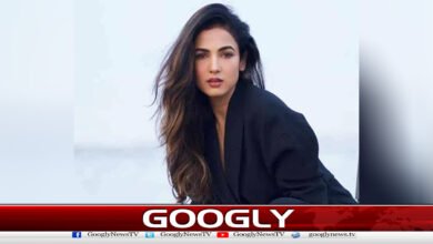 Famous actress stranded at Dubai airport